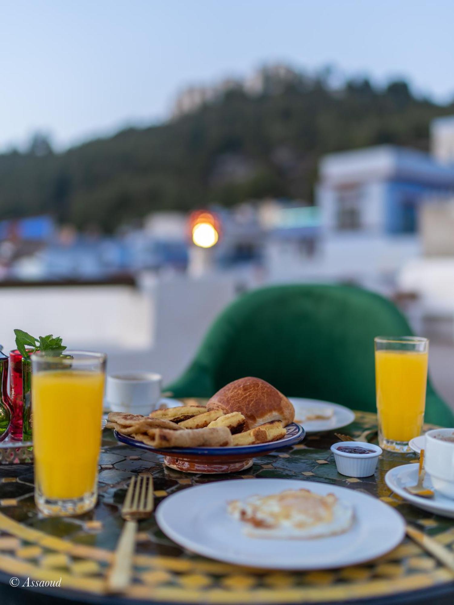 Hotel Dar Bleumain Chefchaouen Esterno foto