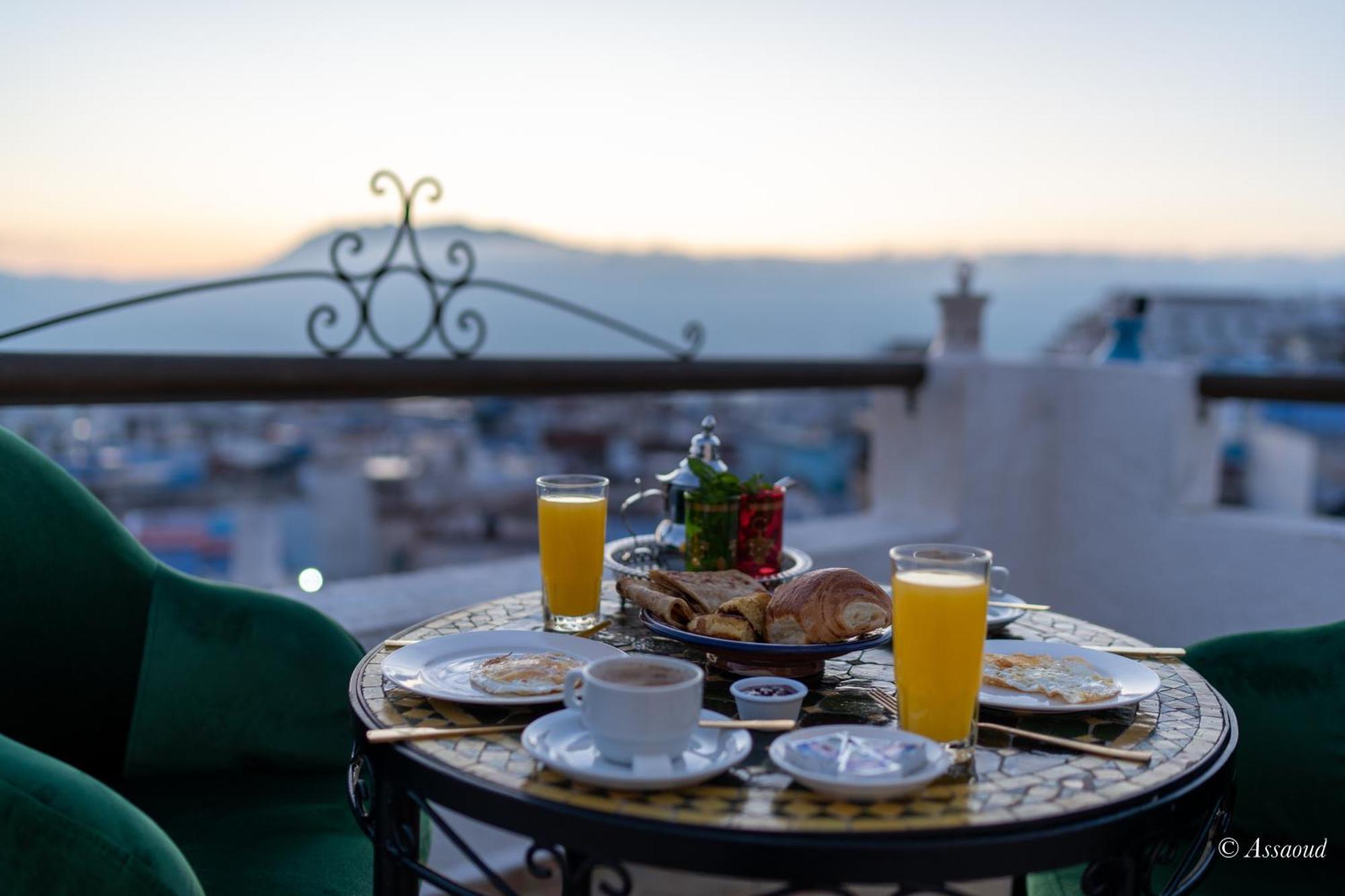 Hotel Dar Bleumain Chefchaouen Esterno foto
